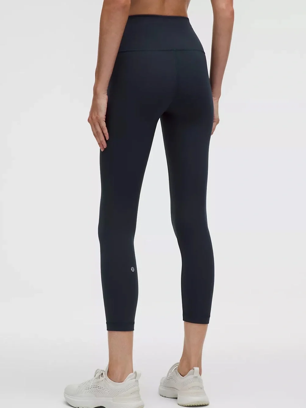 lululemon athletica size 10
